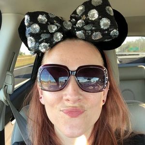 Meet Your Posher, Courtney